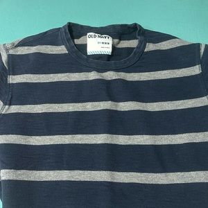 Old Navy long sleeve shirt